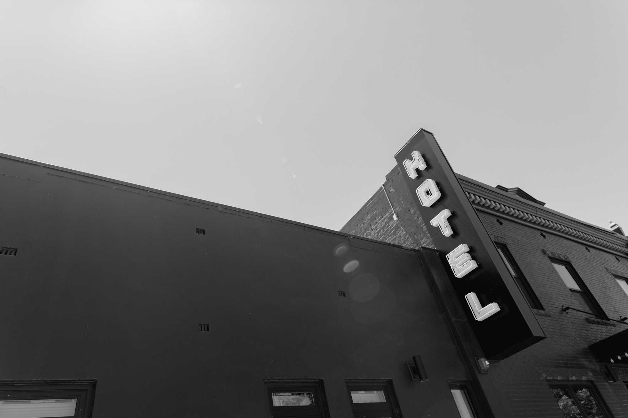 Hotel2_BW